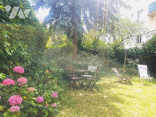 RENNES - ST HELIER À deux pas de toutes les commodités, découvrez ce bel appartement T4 DE 95m².