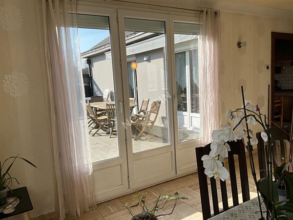 ORVAULT BOURG - A VENDRE MAISON 4 CHAMBRES - 110 m² - VIE DE PLAIN PIED + sous-sol complet