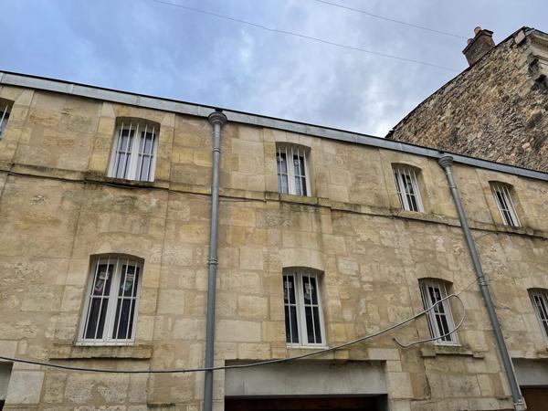Maison en Pierre en Plateau - Garage / Cave / Terrasse - Centre Historique