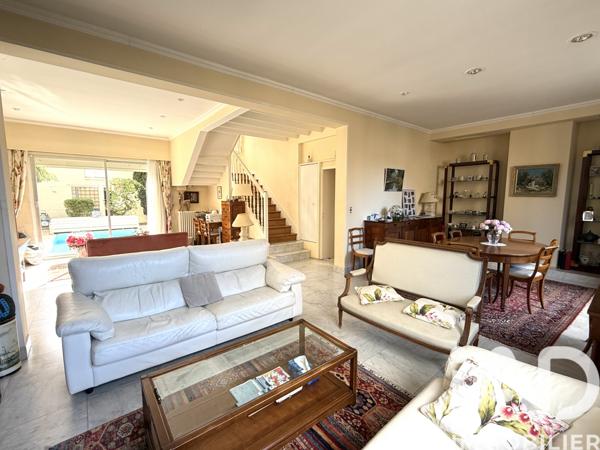 Maison à vendre 8 pièces 198 m² Compiègne