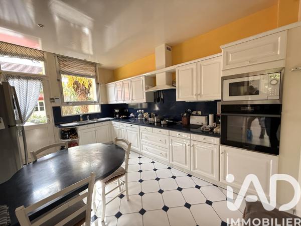 Maison à vendre 8 pièces 198 m² Compiègne