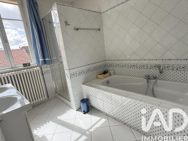 Maison à vendre 8 pièces 198 m² Compiègne