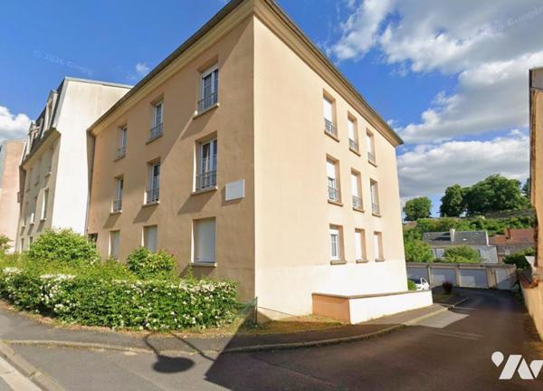 CHATEAU-THIERRY. Appartement de type 3 de 65,50 m² avec 2 chambres, place de parking et garage