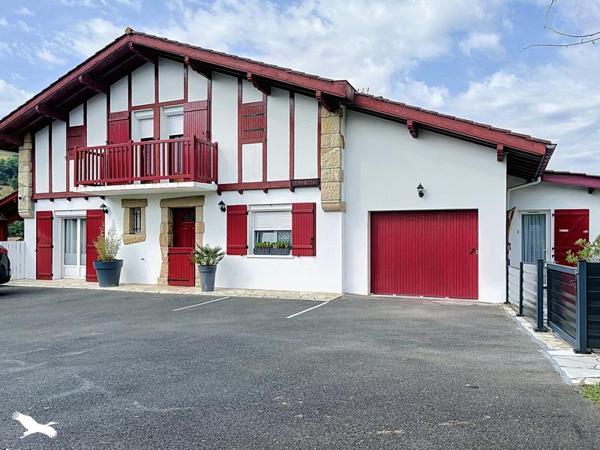 Maison 674 000 € Hasparren 8 p 175 m² DPE C