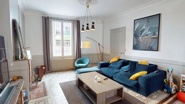 Maison de caractère / 167 m2 / Coeur Vendôme