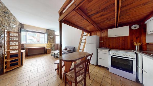 Appartement
         1 pièce
        - 30 m² Exclusivité 130 000 € *