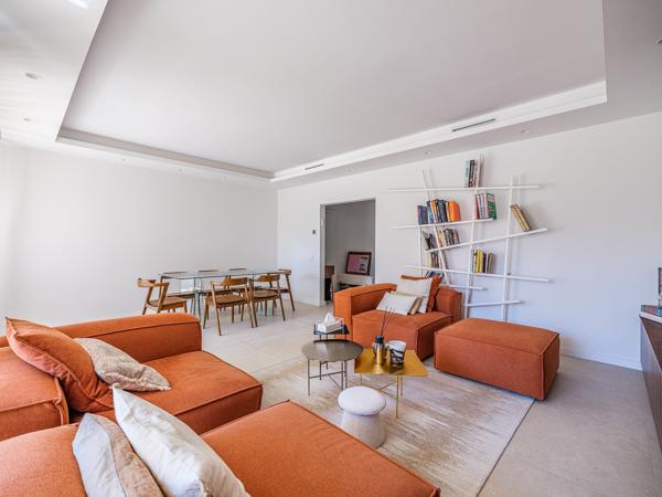 Appartement
         3 pièces
        - 107 m² 710 000 € *