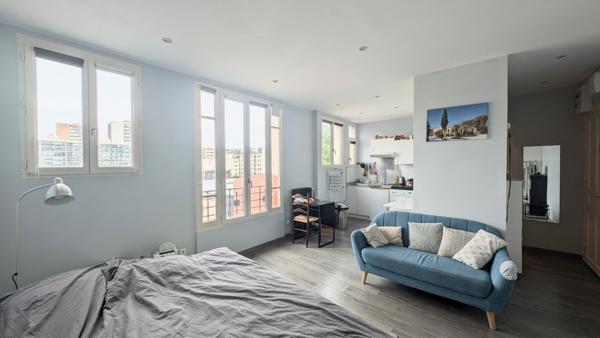 Studio lumineux à Clichy