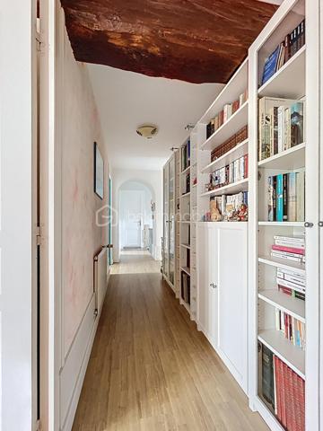 Corps de ferme de 300 m²