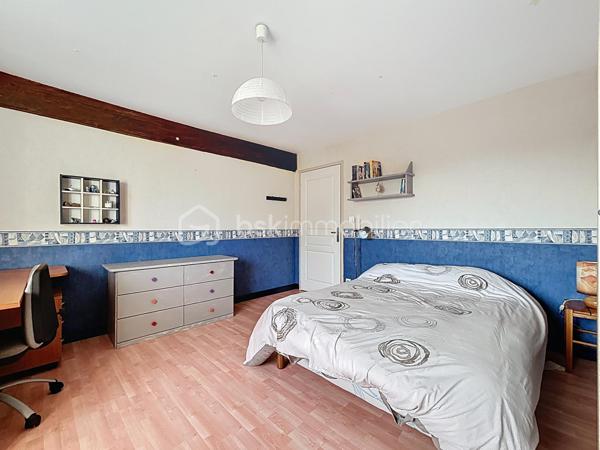 Corps de ferme de 300 m²