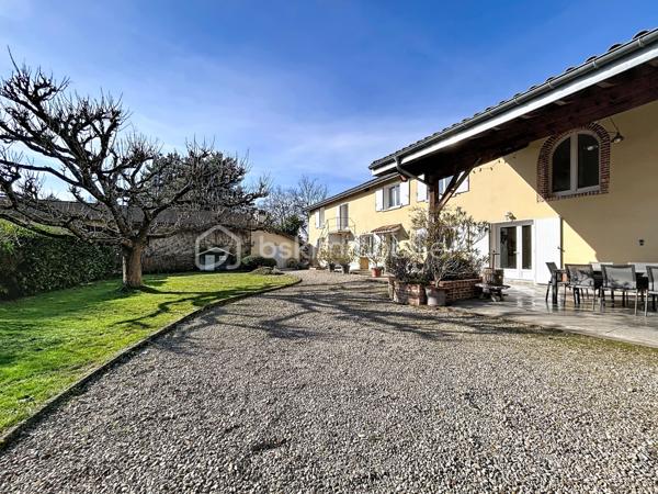 Corps de ferme de 300 m²