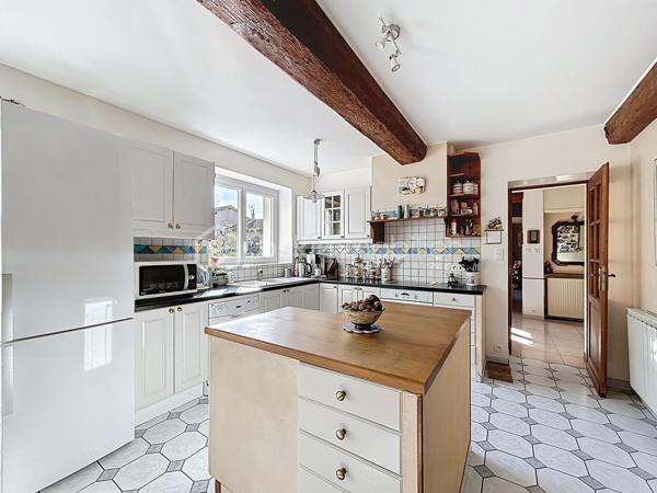 Corps de ferme de 300 m²