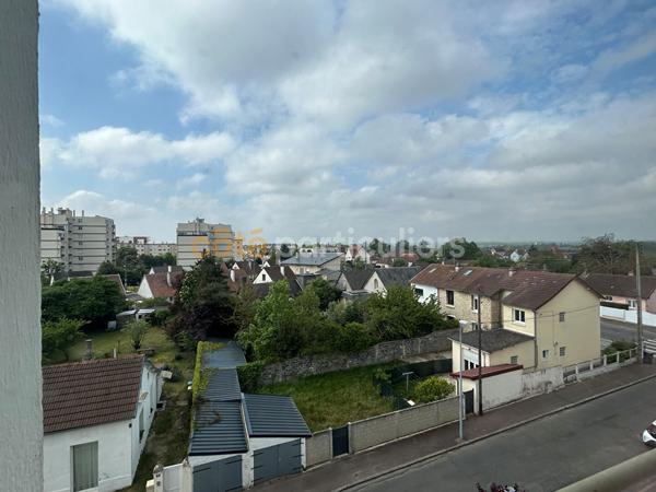 Vente
                Appartement69 m² - 4 Pièces -
                    CAEN (14000)