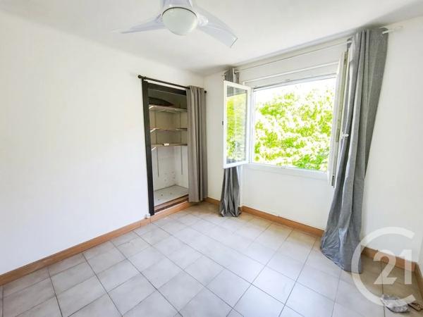 Maison à vendre  3 pièces - 63,10 m 2   MARIGNANE  - 13