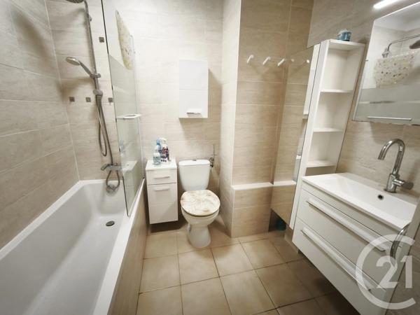 Maison à vendre  3 pièces - 63,10 m 2   MARIGNANE  - 13