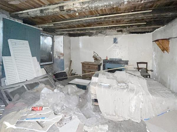 Immeuble 15 800 € Le Dorat 140 m² DPE