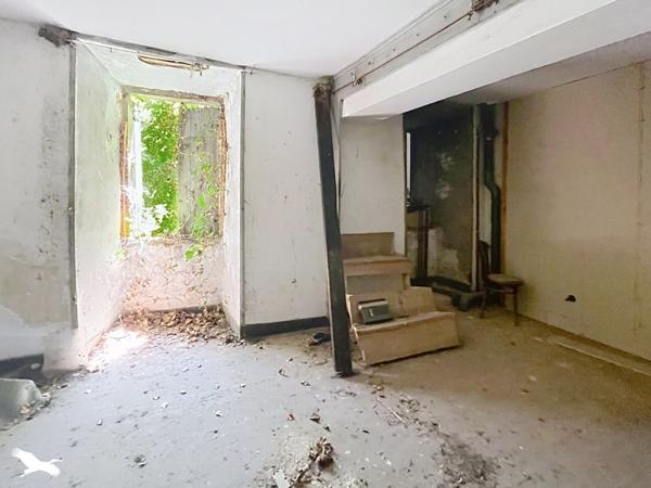 Immeuble 15 800 € Le Dorat 140 m² DPE