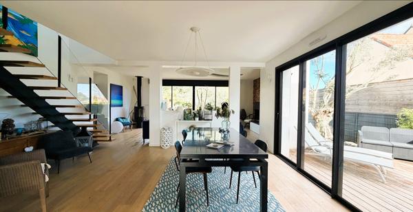 LA BAULE / PORNICHET - VILLA D'ARCHITECTE 150 m² - SUITE PARENTALE - JARDIN TROPICAL - PROCHE PLAGE & GARE
