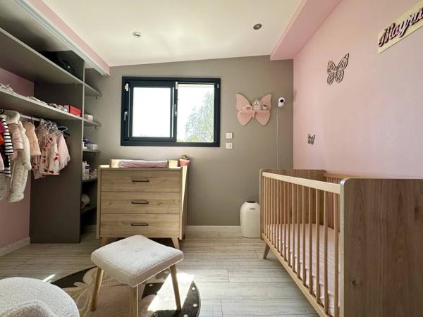 Villa contemporaine 186 m² avec piscine et dépendances – Triangle Saintes / Cognac / Saint-Jean-d’Angély