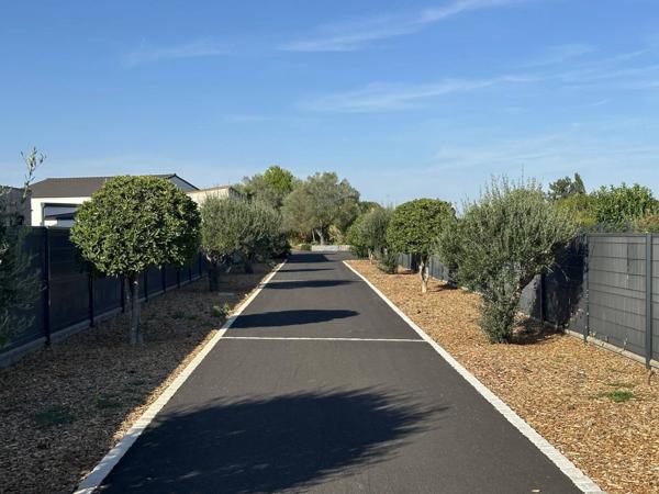 Villa contemporaine 186 m² avec piscine et dépendances – Triangle Saintes / Cognac / Saint-Jean-d’Angély