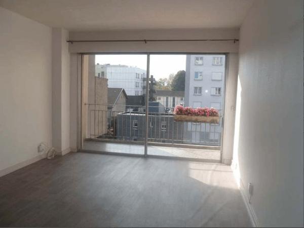 Location Appartement 2 pièces 42.6 m² - 29 RUE DES CHAMPS ELYSEES Grenoble 38100