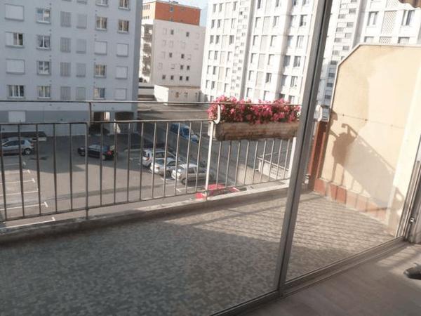 Location Appartement 2 pièces 42.6 m² - 29 RUE DES CHAMPS ELYSEES Grenoble 38100