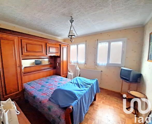 Maison traditionnelle 7 pièces de 178 m² à Montigny-lès-Cormeilles (95370)