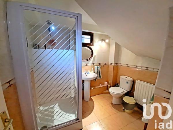 Maison traditionnelle 7 pièces de 178 m² à Montigny-lès-Cormeilles (95370)