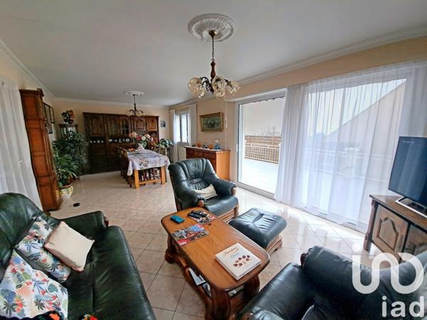 Maison traditionnelle 7 pièces de 178 m² à Montigny-lès-Cormeilles (95370)