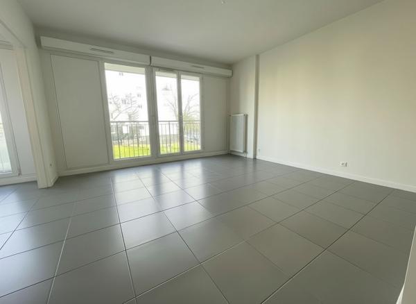 A vendre à Vannes Nord Appartement 4 pièces parking et cave