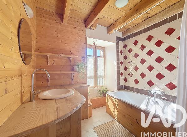 Maison à vendre 6 pièces 121 m² Saint-Alban-sur-Limagnole