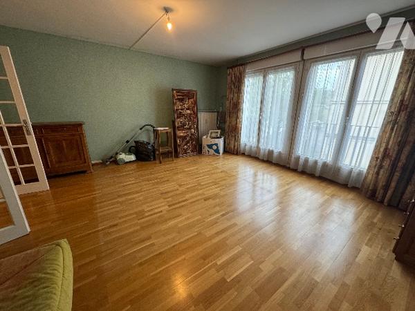ALENCON - un appartement de 59 m² avec garage et cave