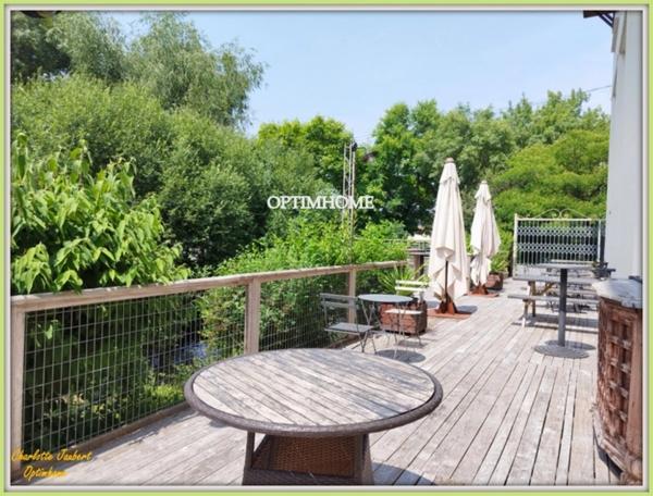 Restaurant + appartement à rénover vendre CHALAIS (16)