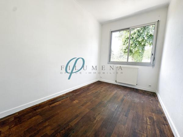 Maison 7 pièces, 5 chambres, au bord de l'Erdre sur Sucé sur Erdre.