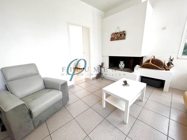 Maison 7 pièces, 5 chambres, au bord de l'Erdre sur Sucé sur Erdre.