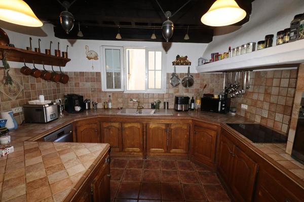 Maison Caumont Sur Durance 5 pièce(s) 175 m2