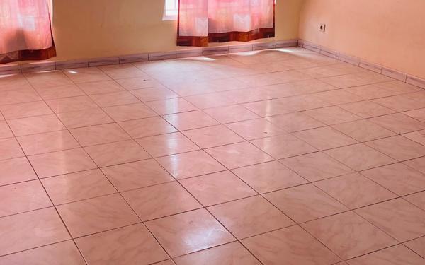 Appartement à vendre    2 pièces • 50 m2 Basse-Terre