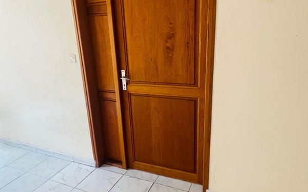 Appartement à vendre    2 pièces • 50 m2 Basse-Terre