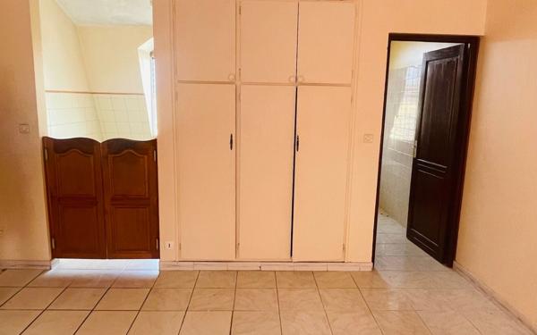 Appartement à vendre    2 pièces • 50 m2 Basse-Terre