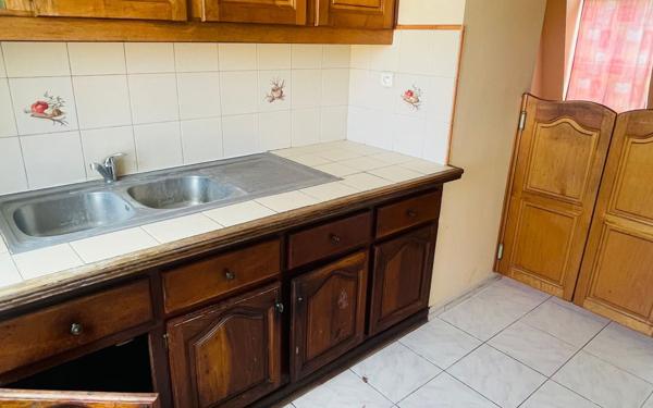 Appartement à vendre    2 pièces • 50 m2 Basse-Terre