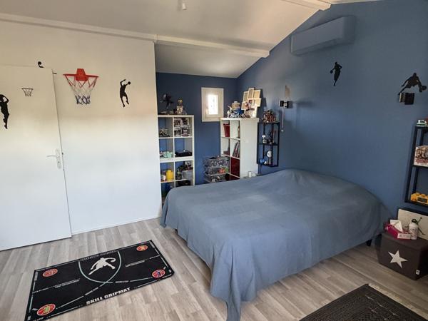 5 mn de Nîmes, 132 m2, 5 pièces, jardin méditerranéen, garage, DPE B/A