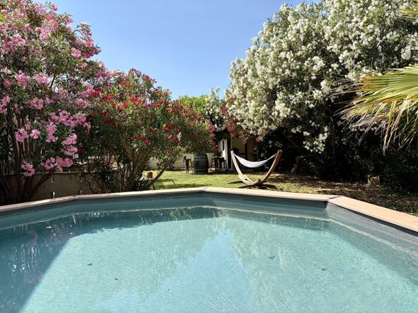 5 mn de Nîmes, 132 m2, 5 pièces, jardin méditerranéen, garage, DPE B/A