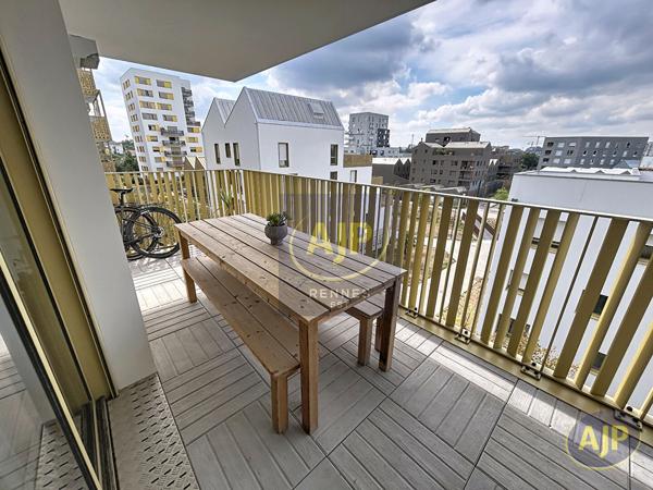 Appartement à louer Rennes : 3 pièces, 66m² avec 2 chambre(s) à 1 300€ - AJP Immobilier Rennes Est