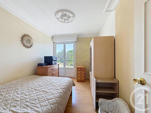 Appartement F3 à vendre  4 pièces - 67,11 m 2   ANGOULEME  - 16