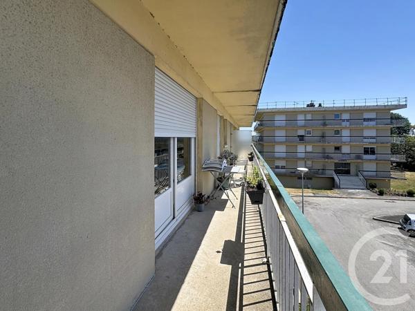 Appartement F3 à vendre  4 pièces - 67,11 m 2   ANGOULEME  - 16