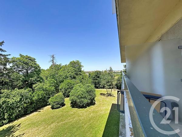 Appartement F3 à vendre  4 pièces - 67,11 m 2   ANGOULEME  - 16