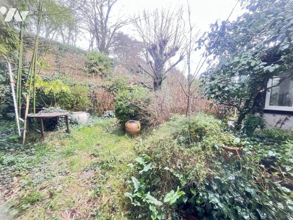 Maison d'habitation construite sur 3 niveaux - 3 chambres