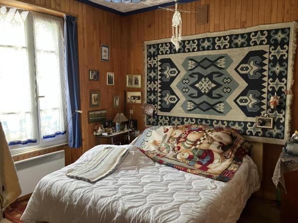 Maison d'habitation construite sur 3 niveaux - 3 chambres