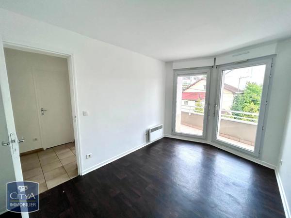 Appartement à louer 3 pièces 49.5m² Livry-Gargan (93190)