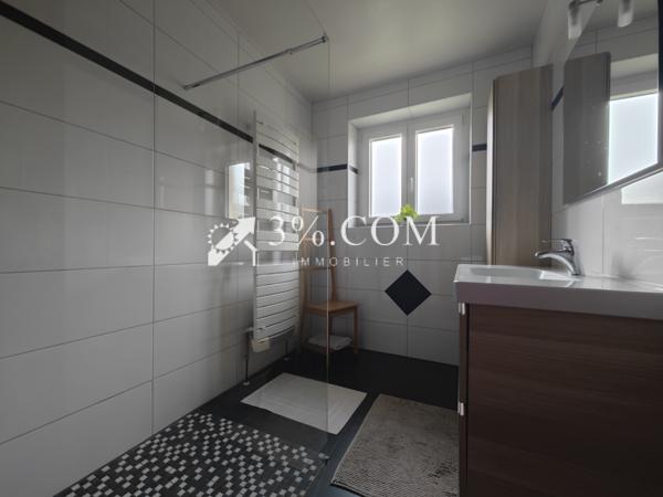 Maison 8 pièce(s) 6 chambre(s) 185 m²